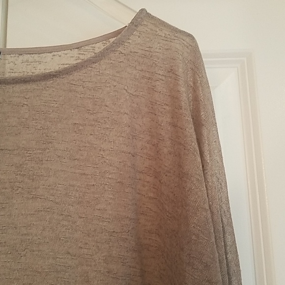 Long Sleeve top - Picture 2 of 2